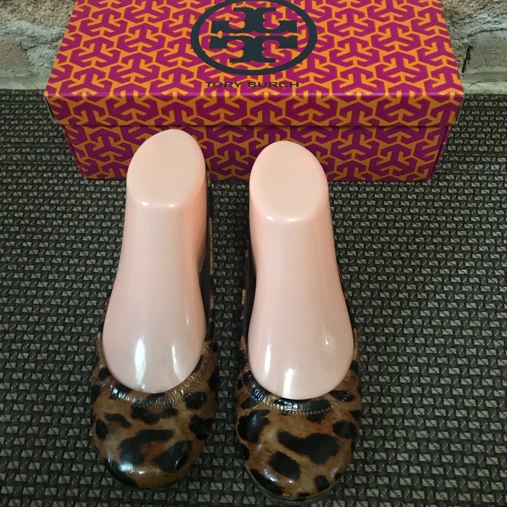 Tory Burch leopard flats size 7
